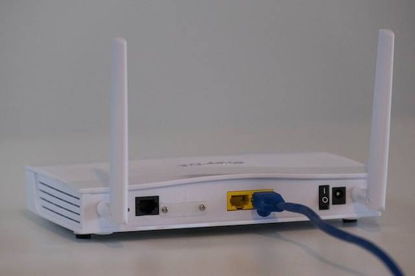 Quels sont les critères à prendre en compte pour choisir un box routeur 4g professionnel ?